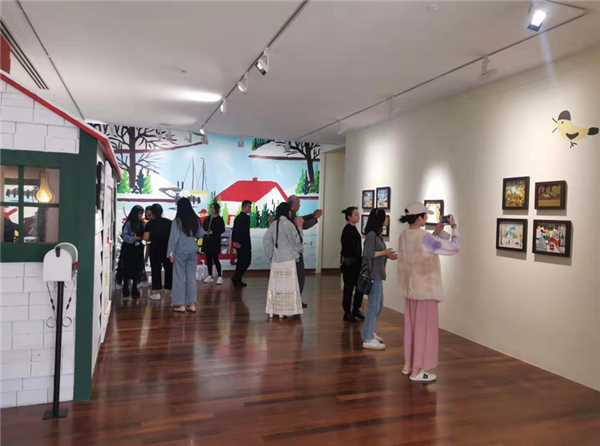加拿大藝術家精品亮相何香凝美術館