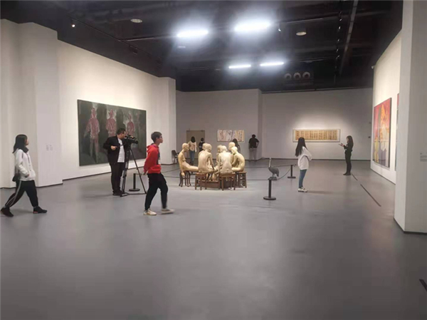 歷史的凝視 當代中國藝術展深圳開幕