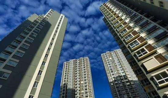 房地產政策收還是放？