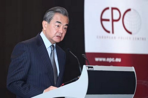 王毅欧洲演讲：中国到底是发展中国家还是发达国家?