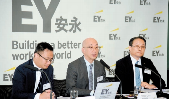 港明年IPO料籌2200億 安永指再奪集資王難度高