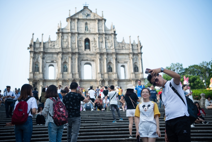 【回归专稿】經濟騰飛千里 社會民生安定