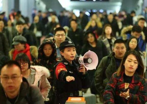 公安部：春运期间严打“车闹”“霸座”