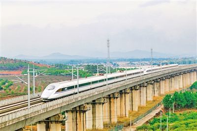 昌贛高鐵昨啟運 兩地1小時45分達