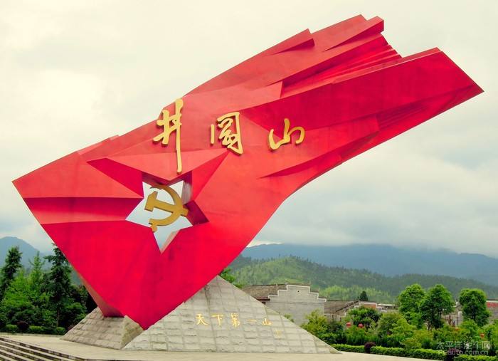 人气飙升！“红色旅游”关键词搜索热度上涨200%