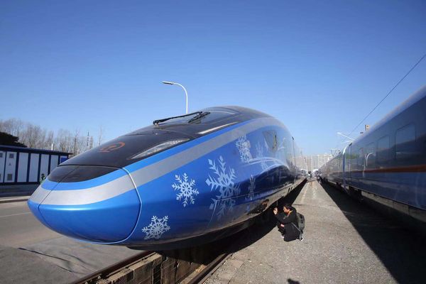 京張高鐵明通車 首日多班車票1分鐘售罄