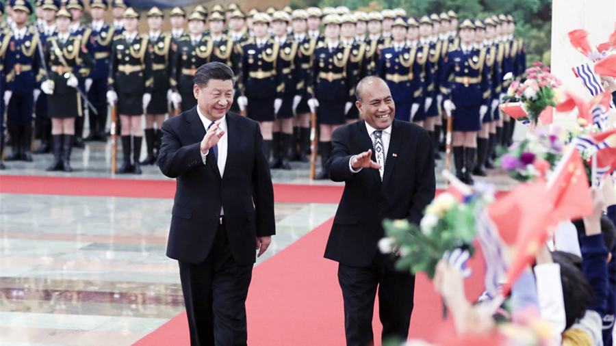 习近平同基里巴斯总统马茂会谈