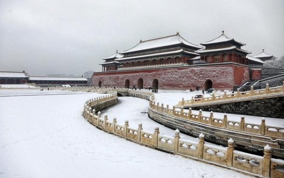 “迎冬奥冰雪艺术展”在故宫博物院开幕