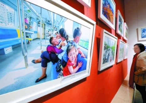 白俄罗斯摄影师百幅图片秀北京