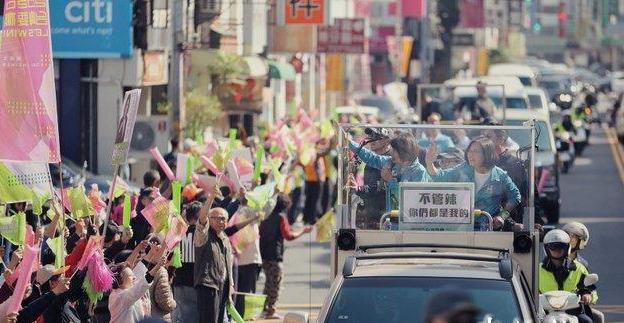 狂催票！蔡英文韩国瑜激发世代对决
