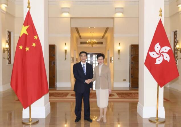 中联办主任骆惠宁拜会香港特区行政长官林郑月娥