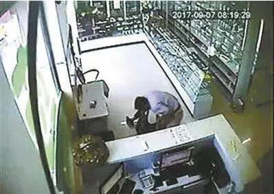 男子心肺复苏压断老太肋骨，被索赔12万！法院判了，但事情还没完