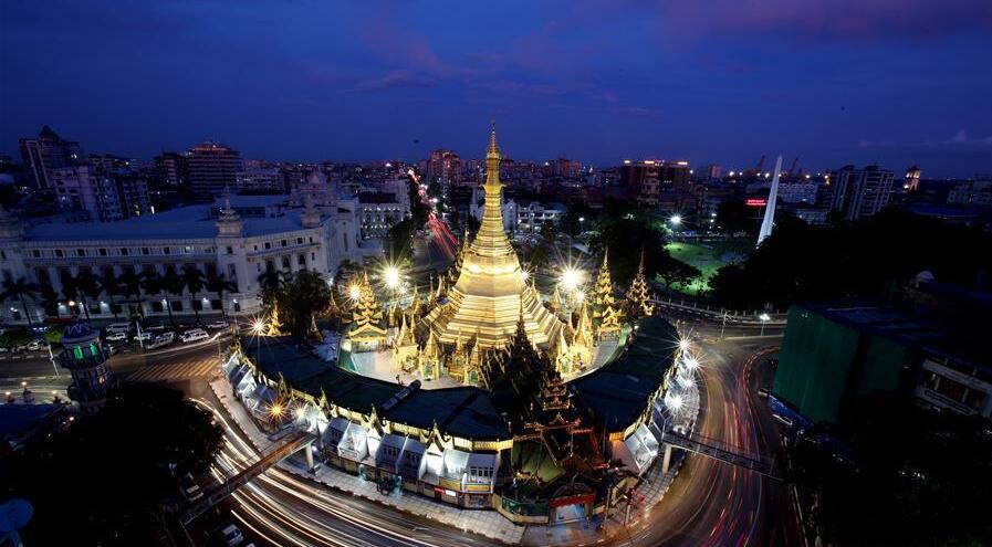 习近平抵达内比都 开始对缅甸进行国事访问