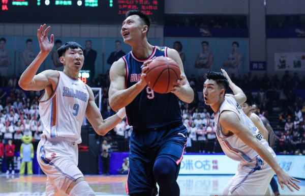 纵观CBA | 豪取13连胜，广东的“十冠王”没悬念了？