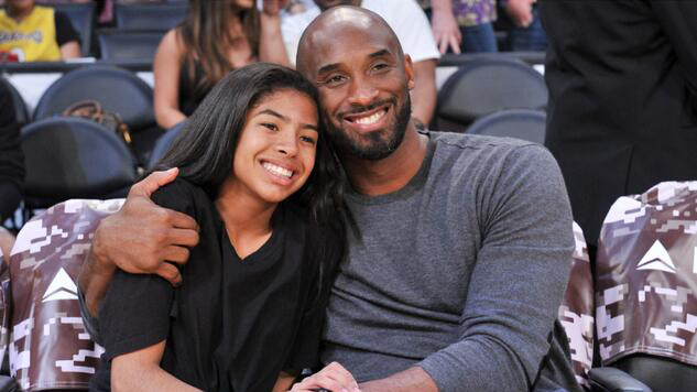 科比妻子現狀：說話泣不成聲 整個人“被毀了”