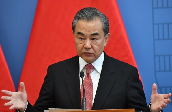 王毅︰不認同個別國家渲染緊張製造恐慌應對疫情