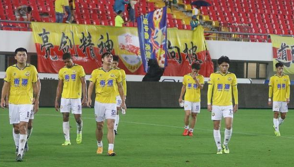 大限来了！10支球队确认退出中乙，三队欠薪，17点决定命运