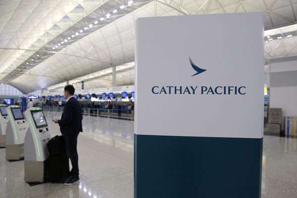 國泰削90%內地航班 傳強制員工放無薪假