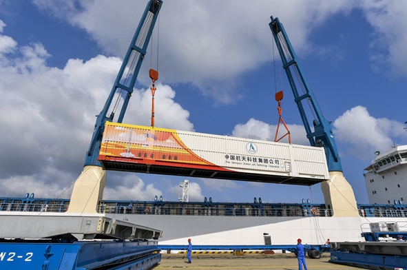 “胖五”運抵發射場 4月中下旬首飛