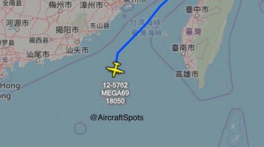 又挑衅？美军两架特种作战飞机飞越台湾海峡