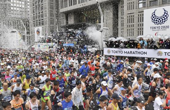 东京马拉松发放“手术口罩”，建议发烧咳嗽选手不要参赛