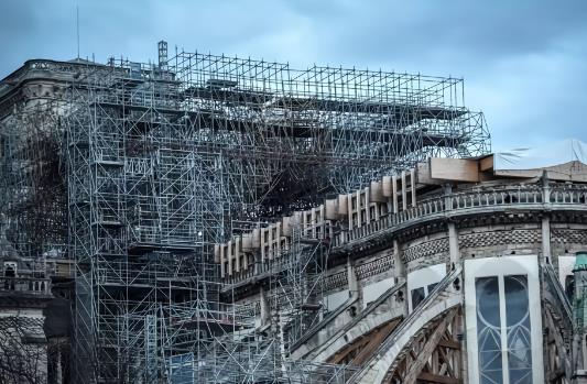 大火之后，科学家为巴黎圣母院识骨寻踪