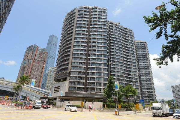 THE AUSTIN呎價20349元易手 低市價兩成