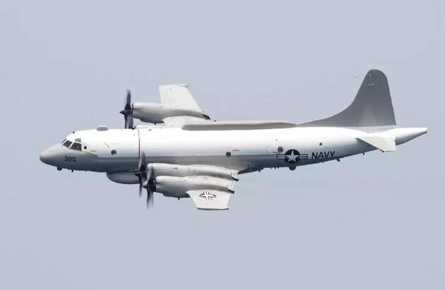 警惕！美军侦察机闯入南海上空 航母也正在逼近