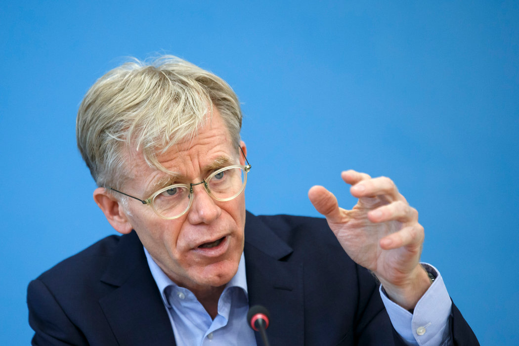 世卫专家组组长谈赴中国实地见闻，称复制中国抗疫方式需要政治勇气