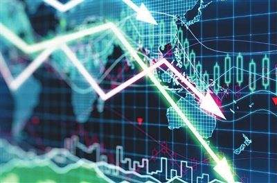 恒指重挫3.5% 国指跌3.83%一度失守1万点