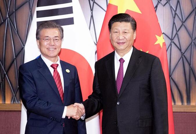 习近平就韩国发生新冠肺炎疫情向韩国总统文在寅致慰问电