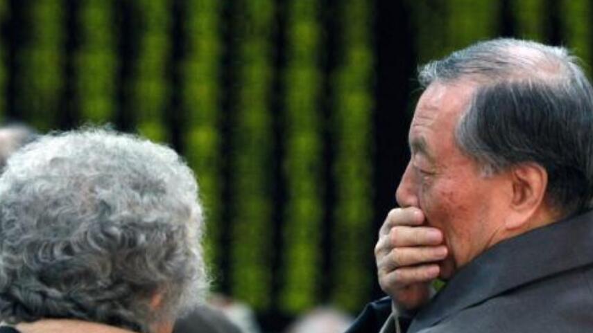 【午评】三大指数集体下跌沪指半日跌0.55% 土地流转板块大涨