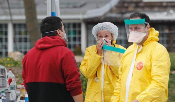 美确诊病例破两万 48小时内确诊数据翻番