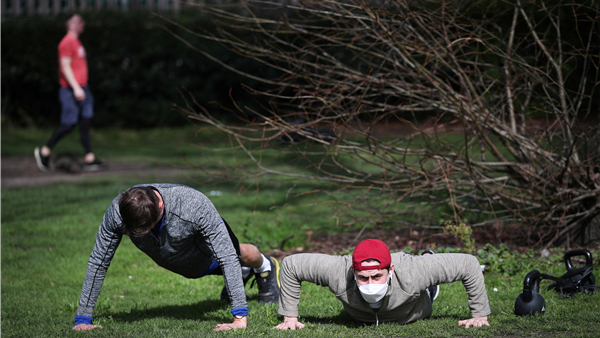 全球確診超31萬 死亡過萬 27國封國封城
