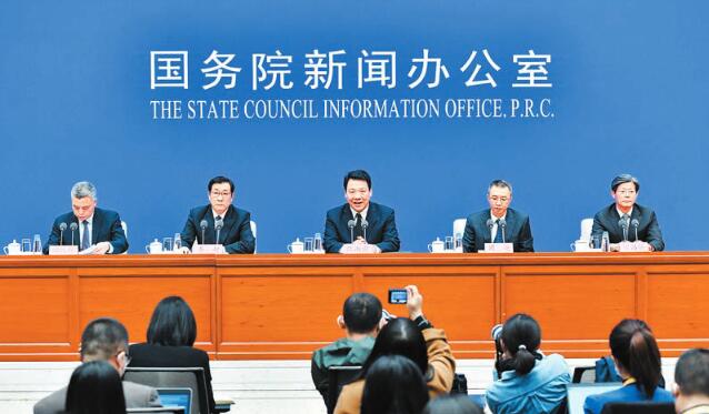 抗住全球市場巨震衝擊 內地金融凸顯穩定性