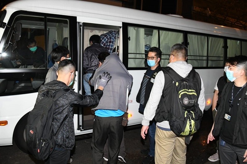警冚6地下麻雀館 逾百雀友被捕