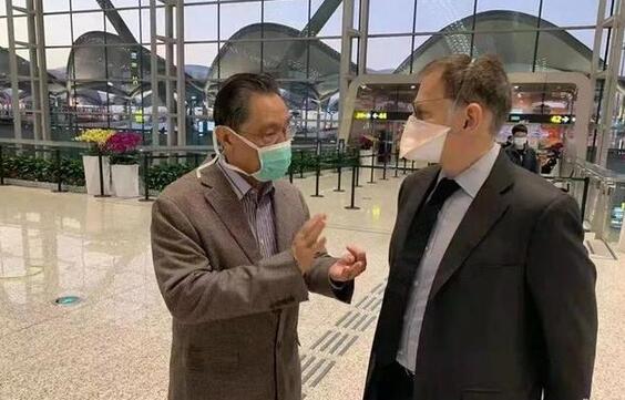 美“病毒猎手”利普金确诊 1月曾访华与钟南山会面商讨疫情防控