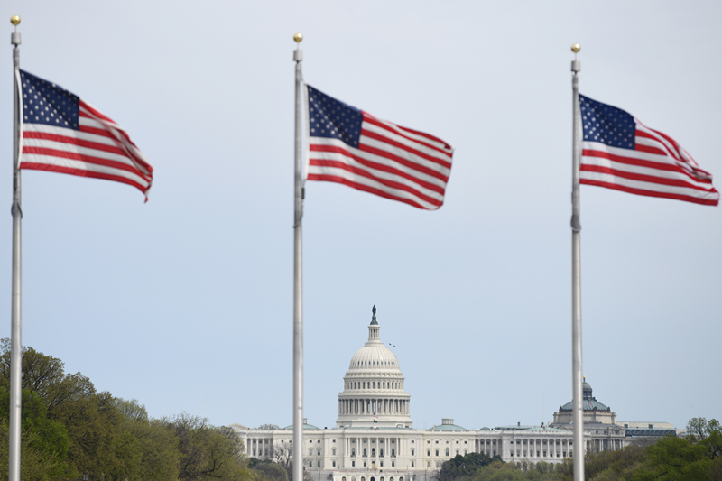 美國確診逾12万 24小时激增2万