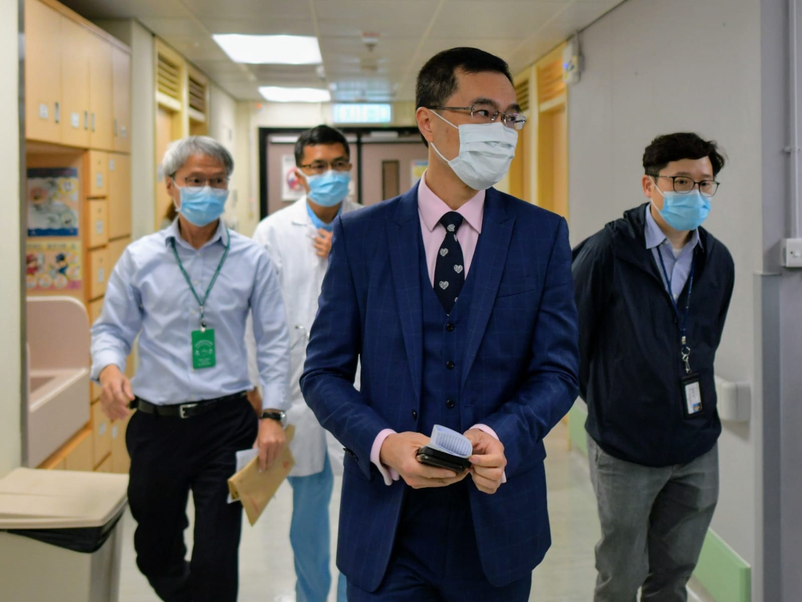 醫管局：對有確診患者未即時送院感到抱歉