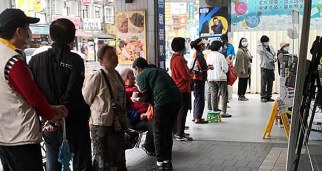 蔡英文又宣布将捐出1000万只口罩