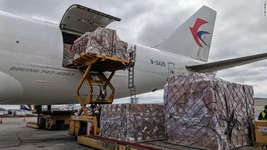 中國捐贈的千台呼吸機抵達紐約