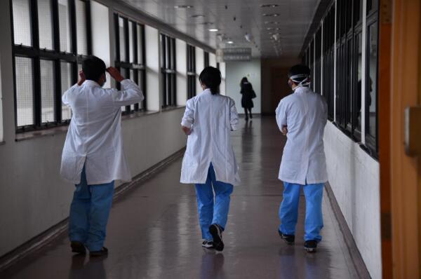 返港患者坚持自然疗法 医生发文斥无防疫意识「搞坏晒防线」