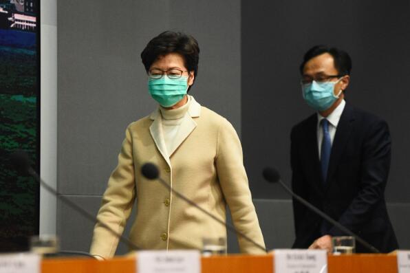 議員關注林鄭疫情下仍加薪 港府：按既定機制调整