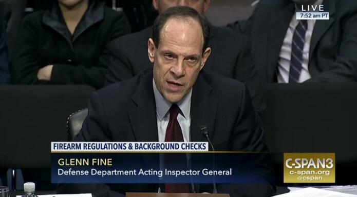 负责监督白宫执行2万亿美元法案的官员，被特朗普解职