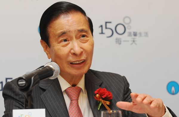 李兆基蟬聯本港首富 內地破紀錄389富豪上榜 擁萬二億美元