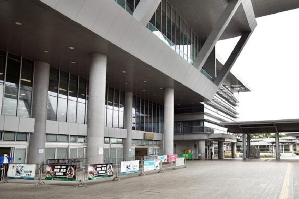 27名滯摩港人下午抵达廣州 港府專車接回