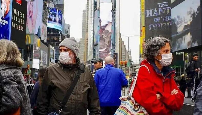 美国成全球首个单日新冠死亡人数超过2000的国家