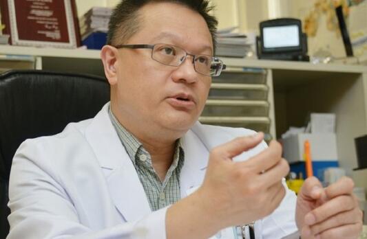 許樹昌指逾七成緊密接觸者染疫後一周內發病　病毒潛伏期為4天