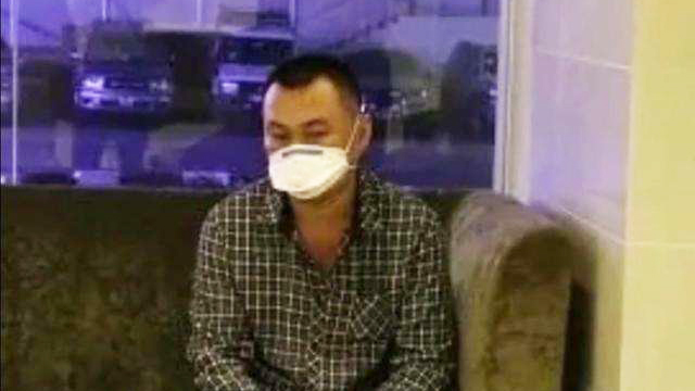 張靜靜丈夫回國