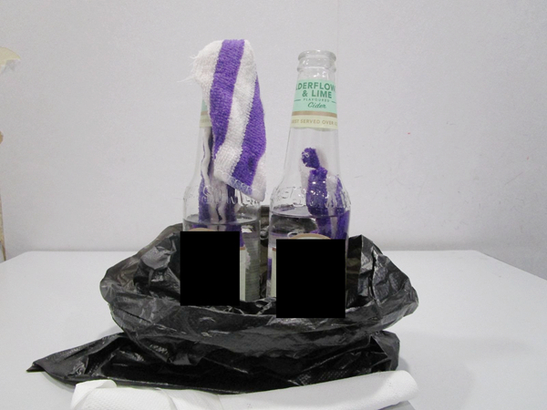 大專生擲汽油彈襲击葵涌警署被捕